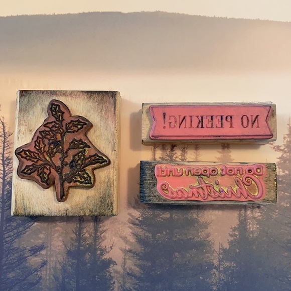 Lot of Wood Mounted Christmas Stamps No Peeking! - Picture 2 of 8